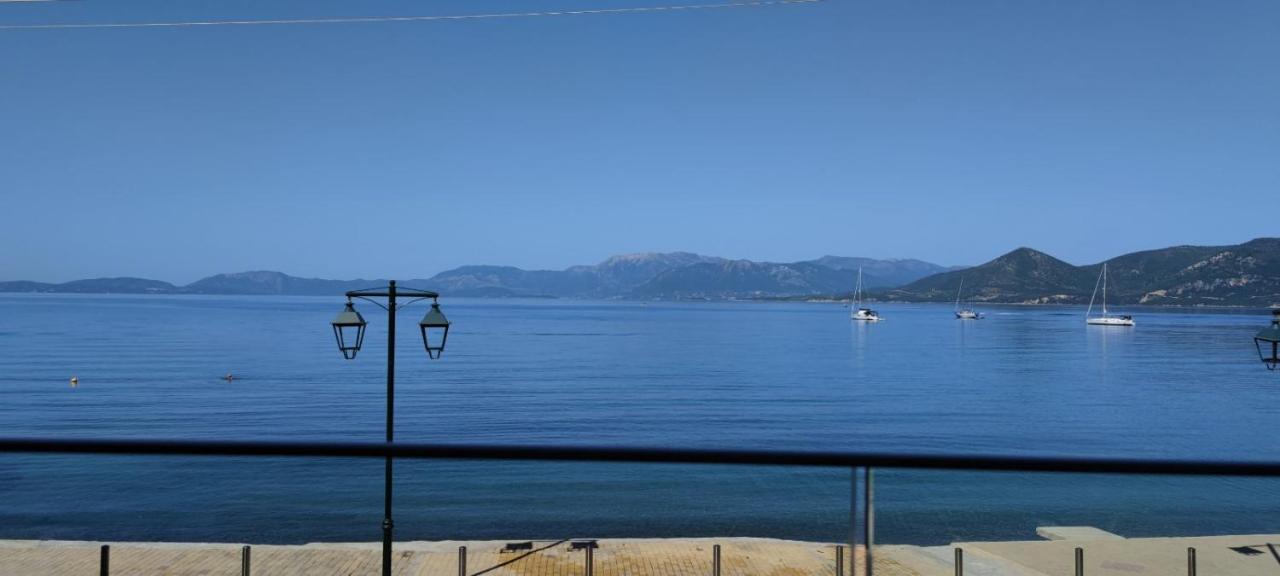 Вилла By The Sea - Paleros Экстерьер фото