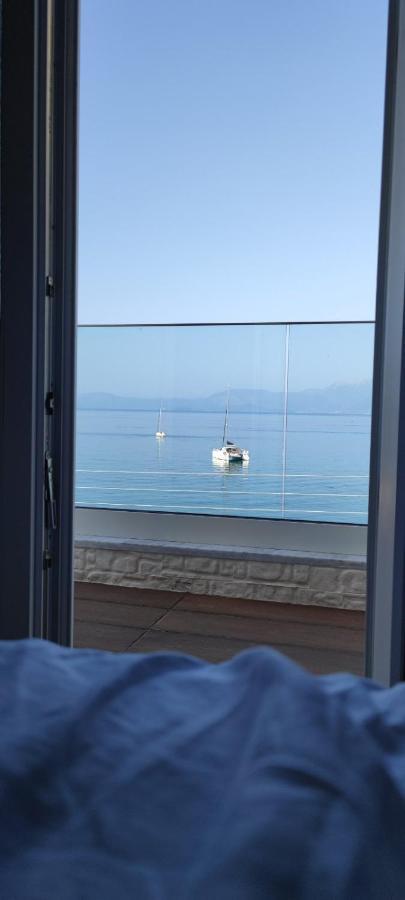 Вилла By The Sea - Paleros Экстерьер фото